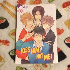 Kiss Him, Not Me: volume 8